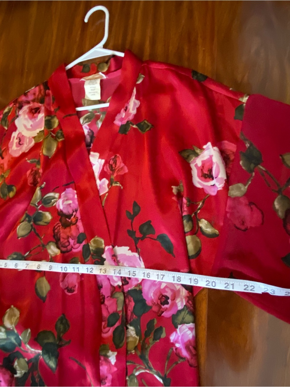 Vintage Floral feminine Satin Red Kimono Robe with sheer sleeves size Large - Picture 8 of 10
